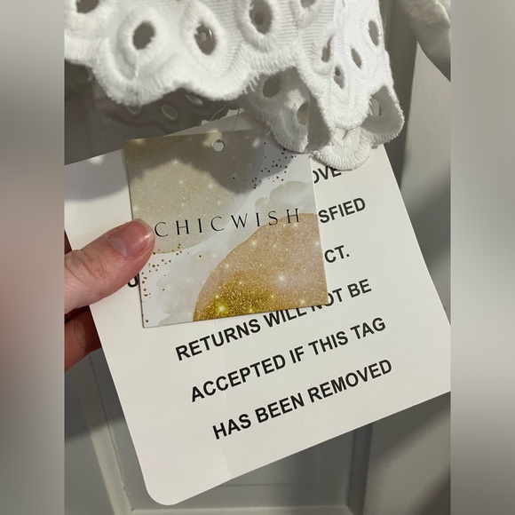 NWT Chicwish Eyelet Shirt - Picture 5 of 6